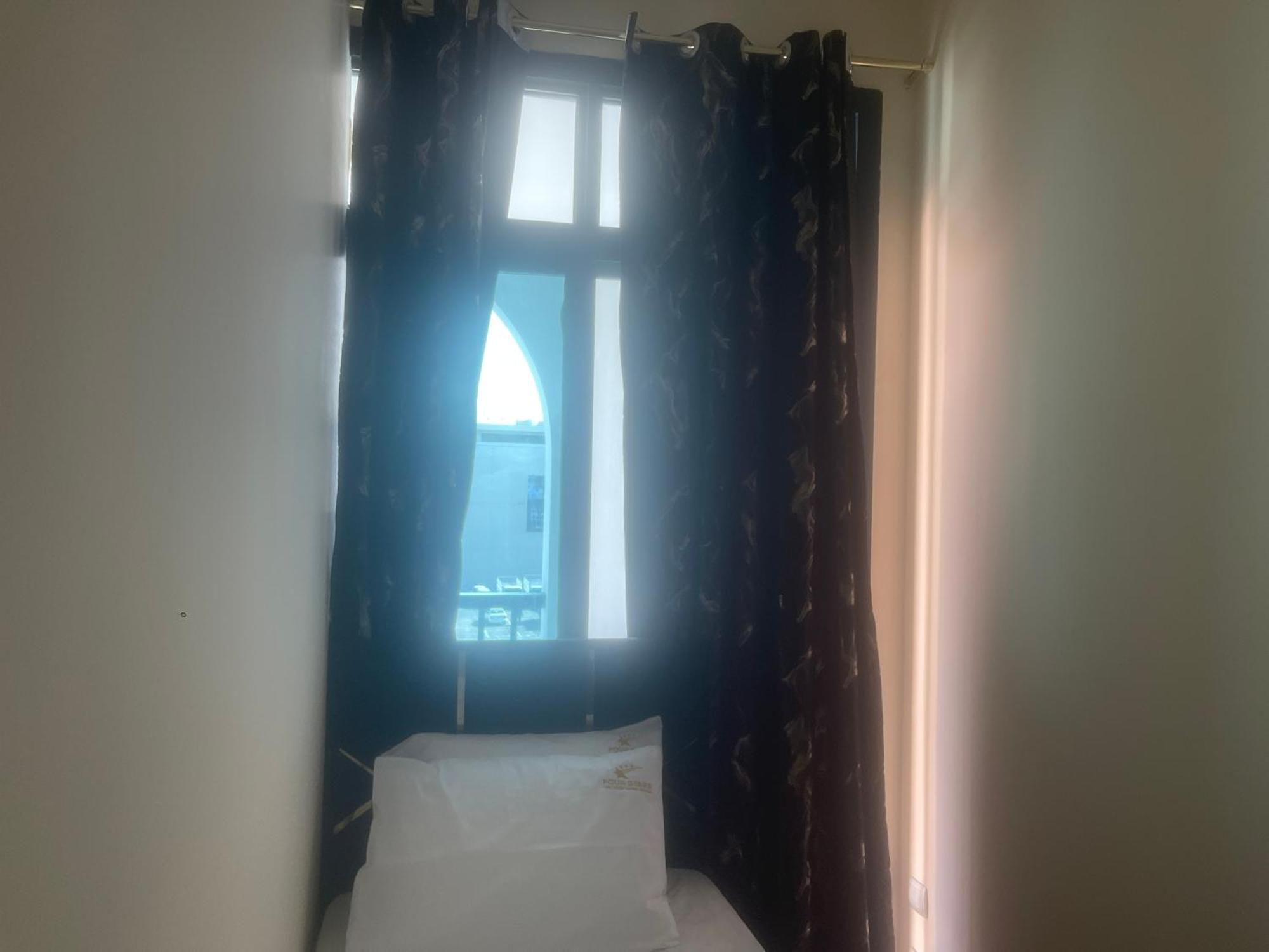 Four Stars Hostel Ντουμπάι Εξωτερικό φωτογραφία