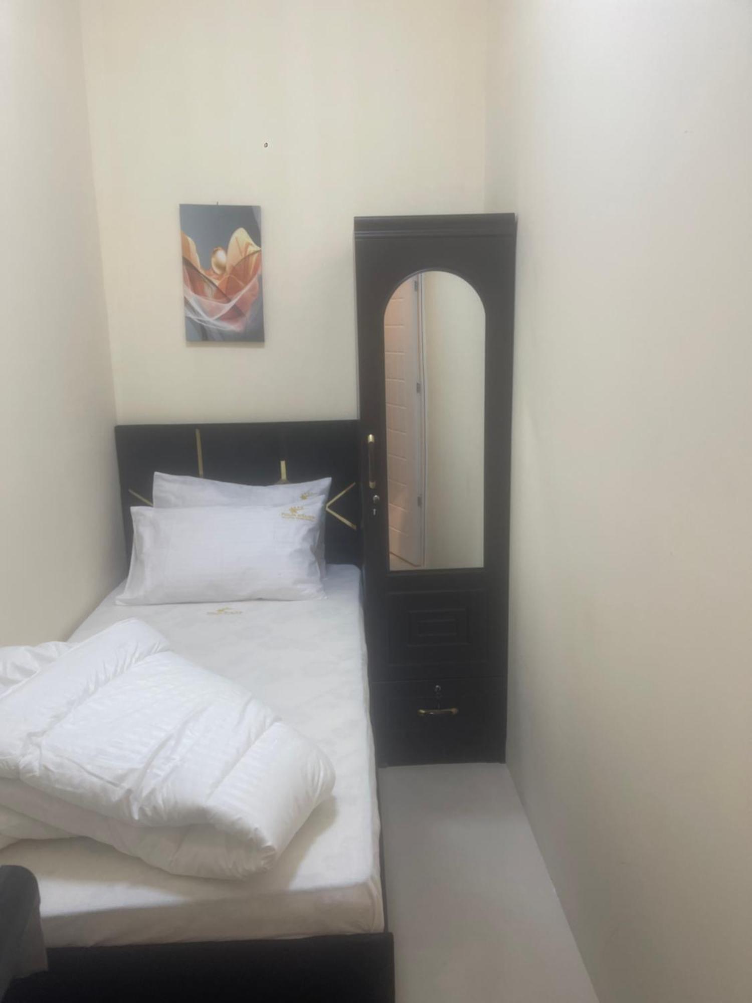 Four Stars Hostel Ντουμπάι Εξωτερικό φωτογραφία