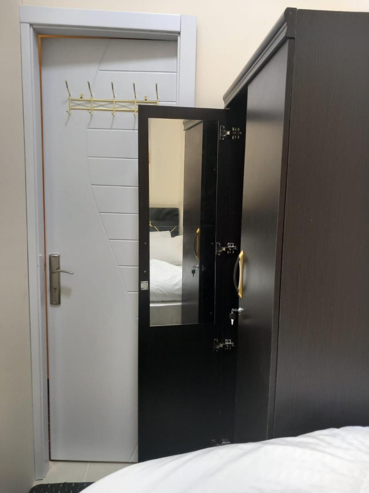 Four Stars Hostel Ντουμπάι Εξωτερικό φωτογραφία