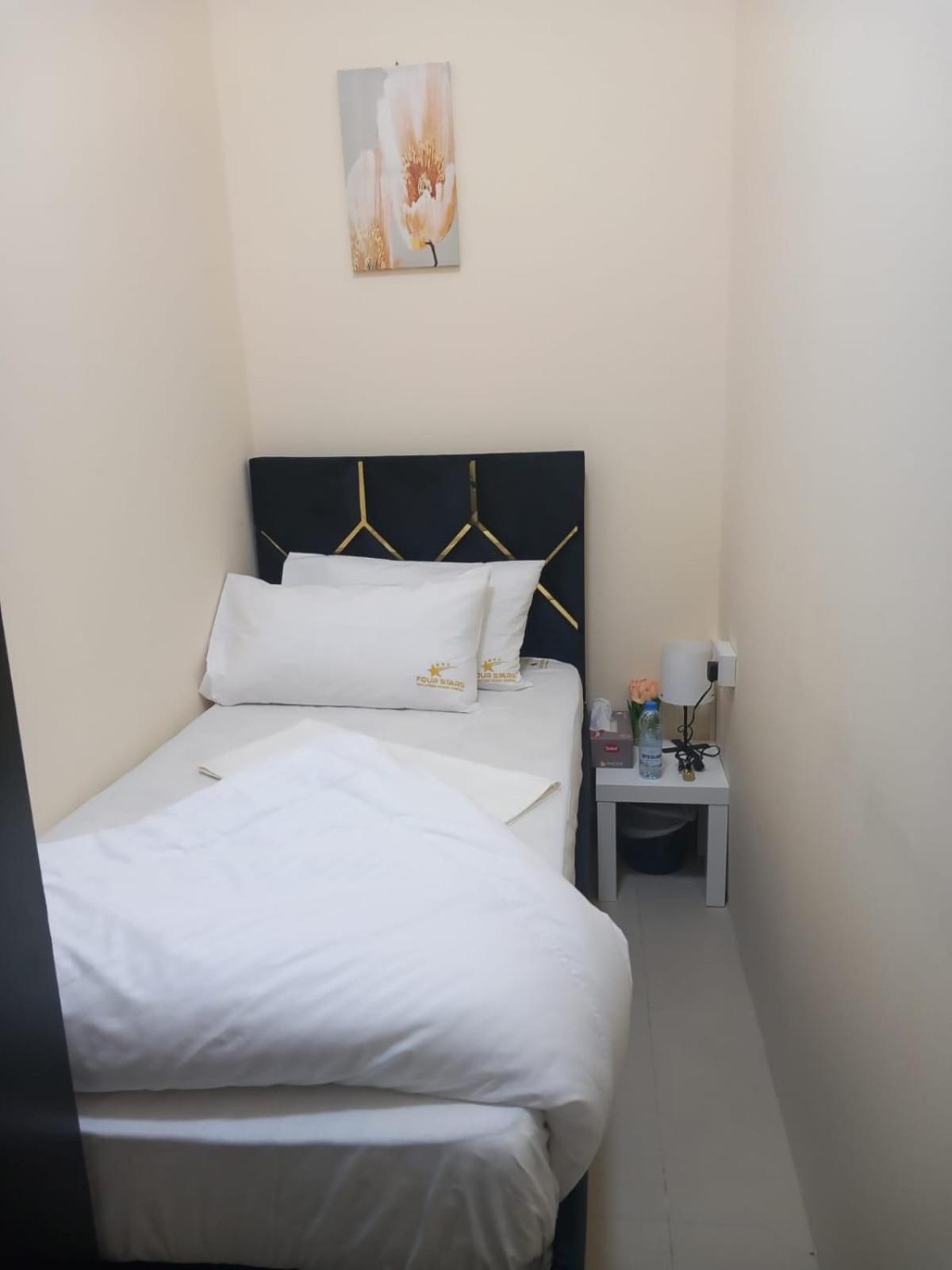 Four Stars Hostel Ντουμπάι Εξωτερικό φωτογραφία
