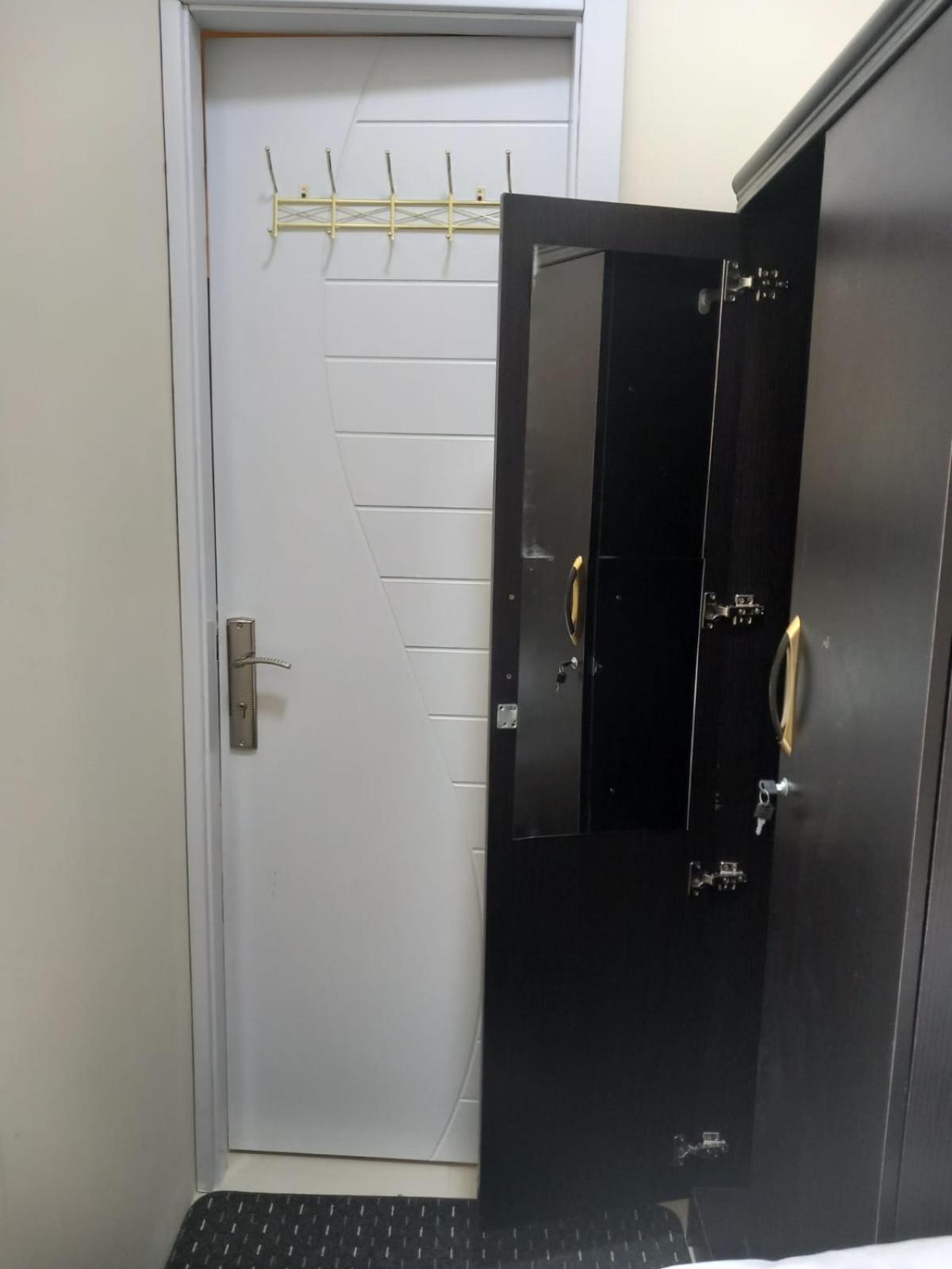 Four Stars Hostel Ντουμπάι Εξωτερικό φωτογραφία